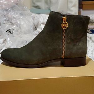 Michael Kors brand new booties size 11 for women